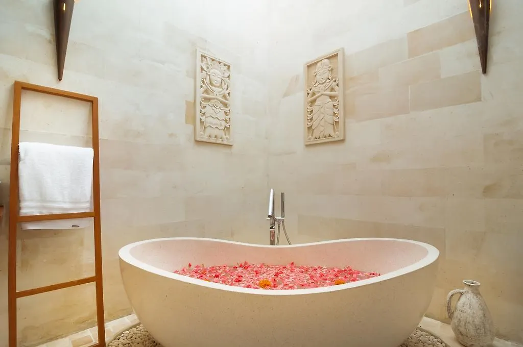 Tropical Villa Central Seminyak